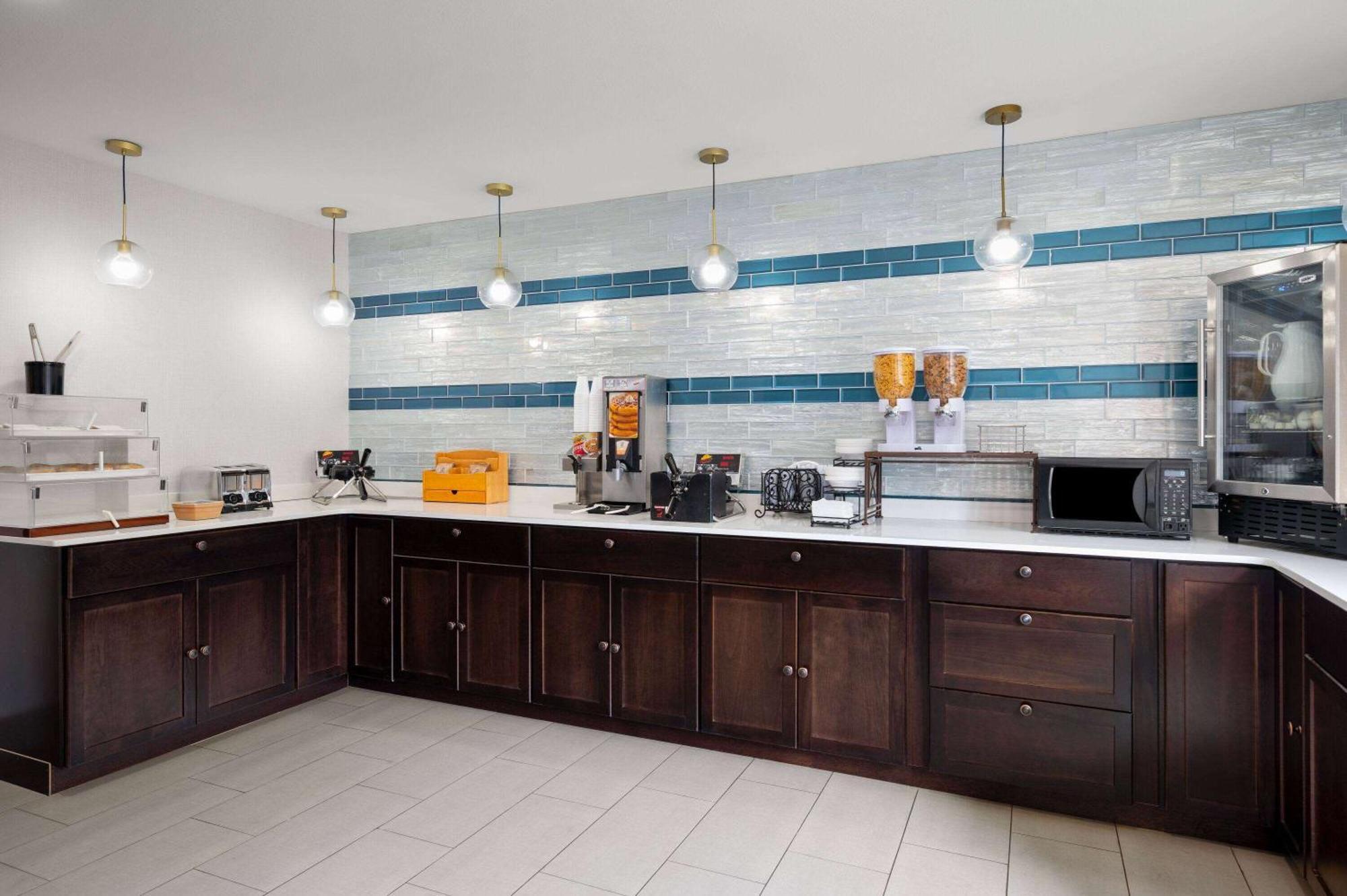 La Quinta By Wyndham Airport Executive Dr 3*